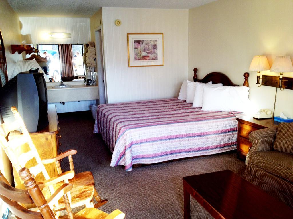 Almost Home Lodge Branson Bilik gambar